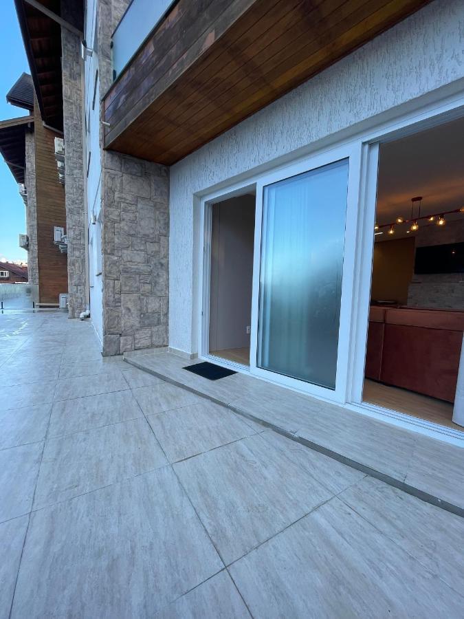 Apartamento Espetacular, 2 Suites, A 30M Da Rua Coberta Gramado Exterior foto